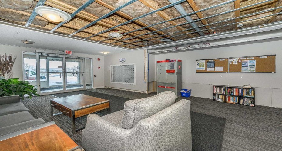 625 Glenbow Drive, Cochrane, Alberta T4C 0S7, 2 Bedrooms Bedrooms, ,2 BathroomsBathrooms,Residential,For Sale,Glenbow Drive,A2297340