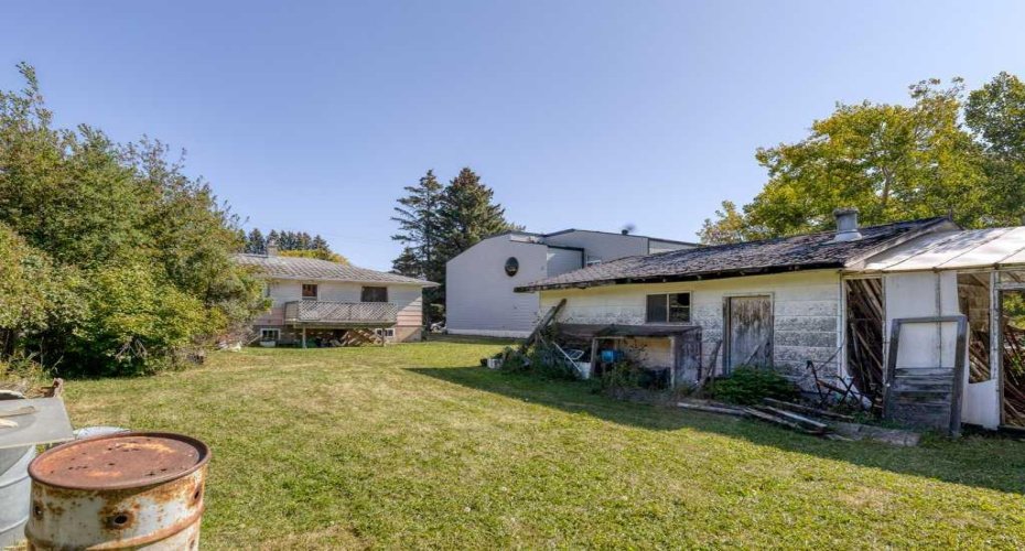 217 Ross Avenue, Cochrane, Alberta T4C1C9, 3 Bedrooms Bedrooms, ,1 BathroomBathrooms,Residential,For Sale,Ross,A2278722