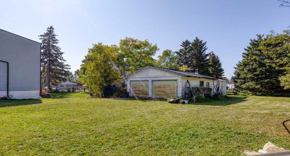 217 Ross Avenue, Cochrane, Alberta T4C1C9, 3 Bedrooms Bedrooms, ,1 BathroomBathrooms,Residential,For Sale,Ross,A2278722