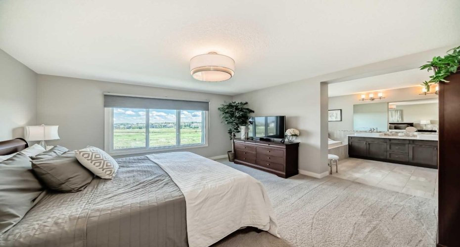 239 STONEMERE Green, Chestermere, Alberta T1X 0S1, 4 Bedrooms Bedrooms, ,4 BathroomsBathrooms,Residential,For Sale,STONEMERE,A2280894