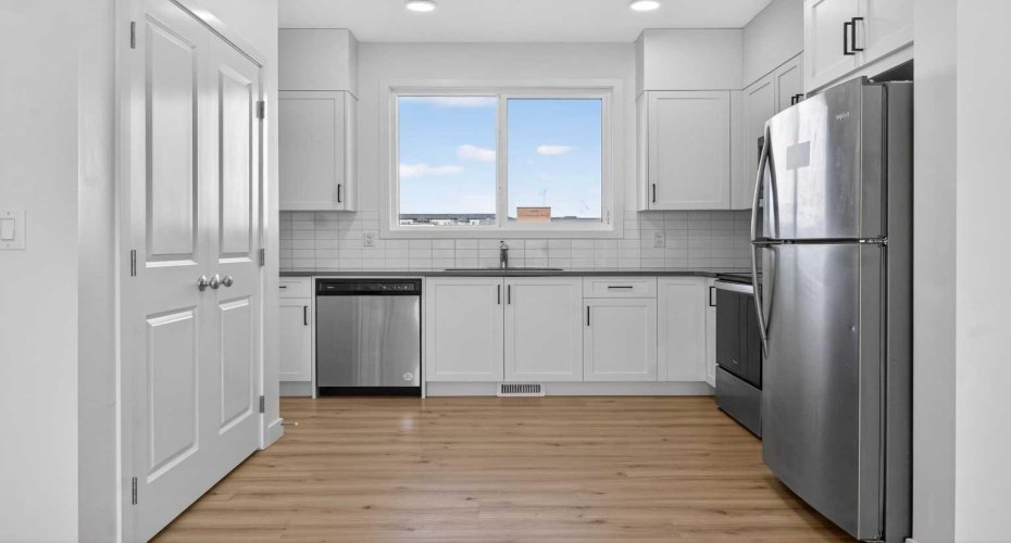 216 142 Avenue, Calgary, Alberta T3P 0V7, 3 Bedrooms Bedrooms, ,3 BathroomsBathrooms,Residential,For Sale,142,A2291918