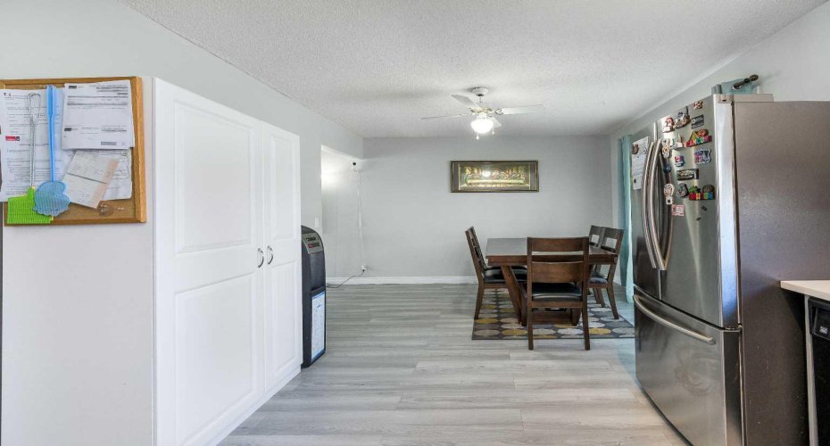 427 Rundlelawn Way, Calgary, Alberta T1Y 3J4, 4 Bedrooms Bedrooms, ,3 BathroomsBathrooms,Residential,For Sale,Rundlelawn,A2294353