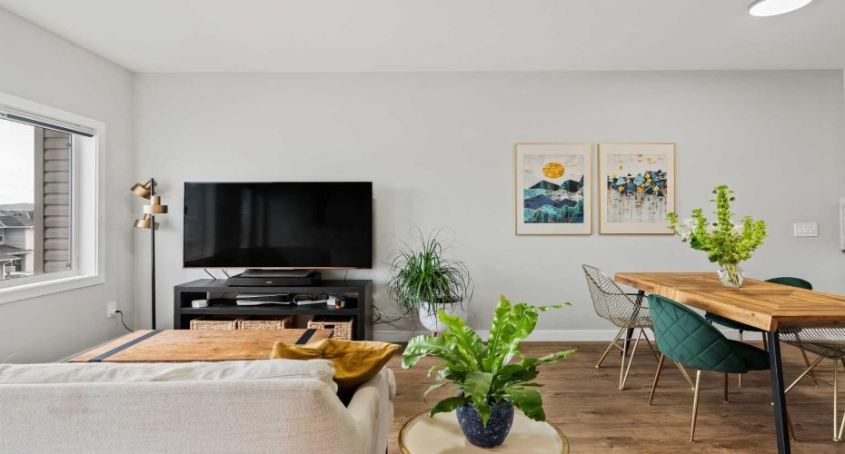 182 River Heights Drive, Cochrane, Alberta T4C 2V1, 3 Bedrooms Bedrooms, ,3 BathroomsBathrooms,Residential,For Sale,River Heights,A2297053