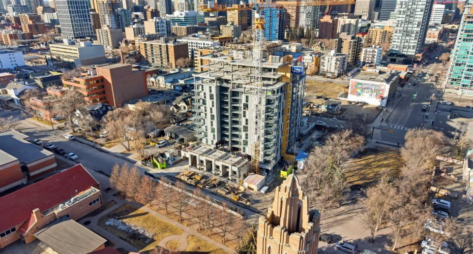 210 18 Avenue, Calgary, Alberta T2S 0C1, 1 Bedroom Bedrooms, ,1 BathroomBathrooms,Residential,For Sale,18,A2297108