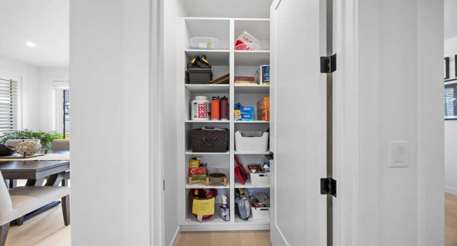 80 Timberline Way, Calgary, Alberta T3H 6C8, 4 Bedrooms Bedrooms, ,4 BathroomsBathrooms,Residential,For Sale,Timberline,A2297112