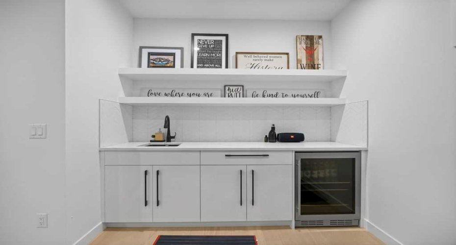 80 Timberline Way, Calgary, Alberta T3H 6C8, 4 Bedrooms Bedrooms, ,4 BathroomsBathrooms,Residential,For Sale,Timberline,A2297112