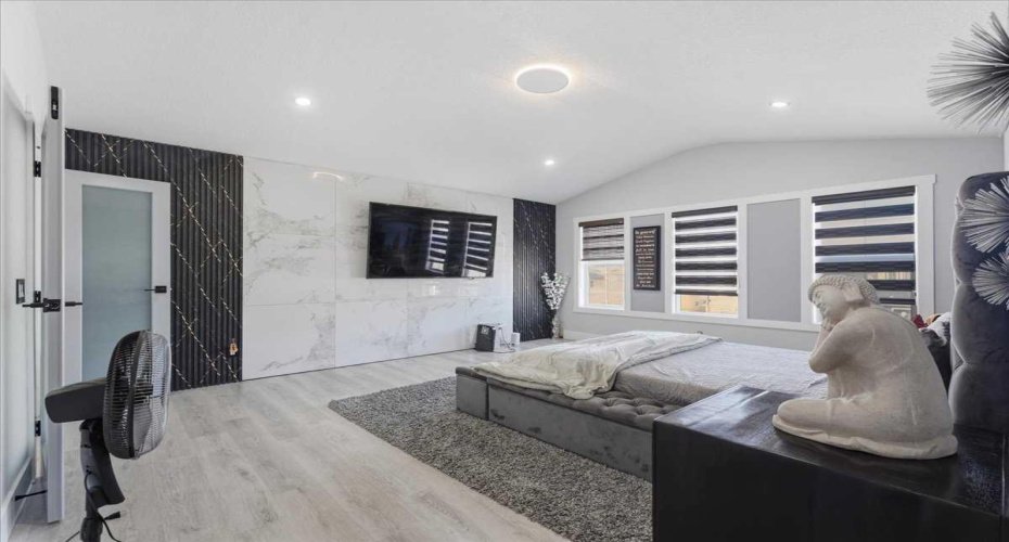 73 Saddleland Close, Calgary, Alberta T3J 5J5, 5 Bedrooms Bedrooms, ,4 BathroomsBathrooms,Residential,For Sale,Saddleland,A2297115