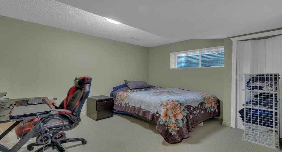 basement bedroom