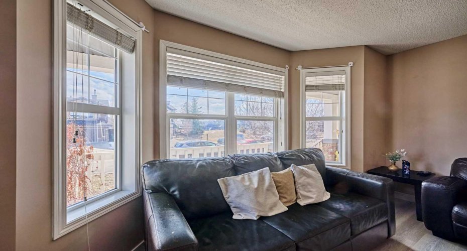 188 Silverado Plains Close, Calgary, Alberta T2X 0G4, 3 Bedrooms Bedrooms, ,3 BathroomsBathrooms,Residential,For Sale,Silverado Plains,A2297329