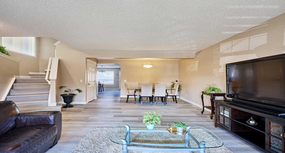 188 Silverado Plains Close, Calgary, Alberta T2X 0G4, 3 Bedrooms Bedrooms, ,3 BathroomsBathrooms,Residential,For Sale,Silverado Plains,A2297329