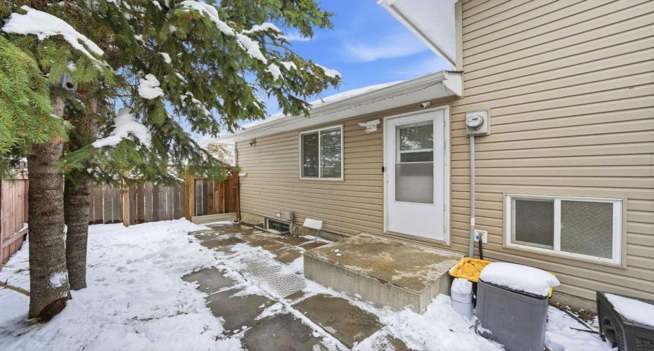 151 Templevale Place, Calgary, Alberta T1Y 4V6, 3 Bedrooms Bedrooms, ,2 BathroomsBathrooms,Residential,For Sale,Templevale,A2297380