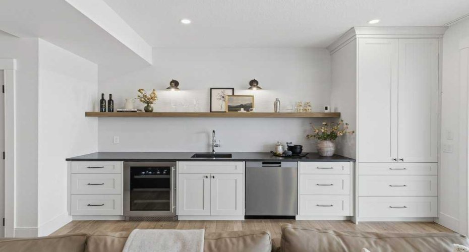 136 Creekstone Hill, Calgary, Alberta T2X 5G6, 4 Bedrooms Bedrooms, ,4 BathroomsBathrooms,Residential,For Sale,Creekstone,A2297409