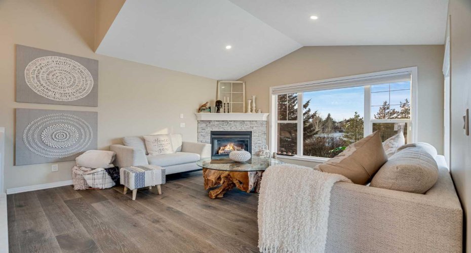 701 Cimarron Close, Okotoks, Alberta T1S1X3, 3 Bedrooms Bedrooms, ,3 BathroomsBathrooms,Residential,For Sale,Cimarron,A2297473