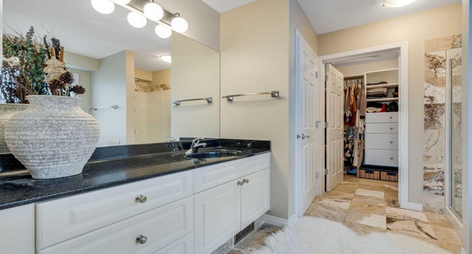 701 Cimarron Close, Okotoks, Alberta T1S1X3, 3 Bedrooms Bedrooms, ,3 BathroomsBathrooms,Residential,For Sale,Cimarron,A2297473