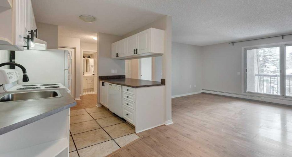 305 25 Avenue, Calgary, Alberta T2S 0L3, 1 Bedroom Bedrooms, ,1 BathroomBathrooms,Residential,For Sale,25,A2297497