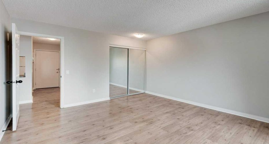 305 25 Avenue, Calgary, Alberta T2S 0L3, 1 Bedroom Bedrooms, ,1 BathroomBathrooms,Residential,For Sale,25,A2297497
