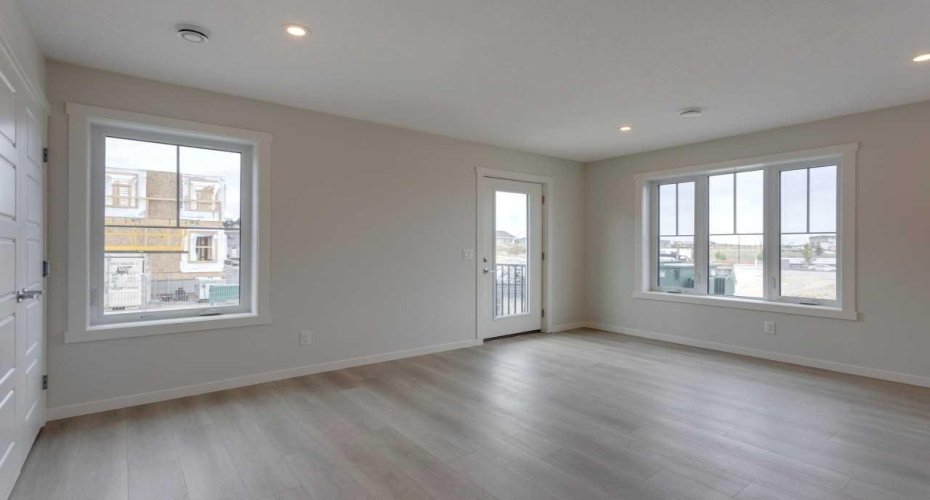 14689 1 Street, Calgary, Alberta T4B3P6, 3 Bedrooms Bedrooms, ,3 BathroomsBathrooms,Residential,For Sale,1,A2297504