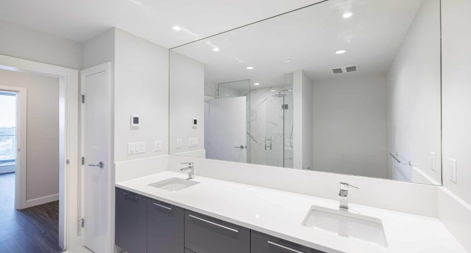 530 3 Street, Calgary, Alberta T2G2L8, ,Rental,3,A2297522