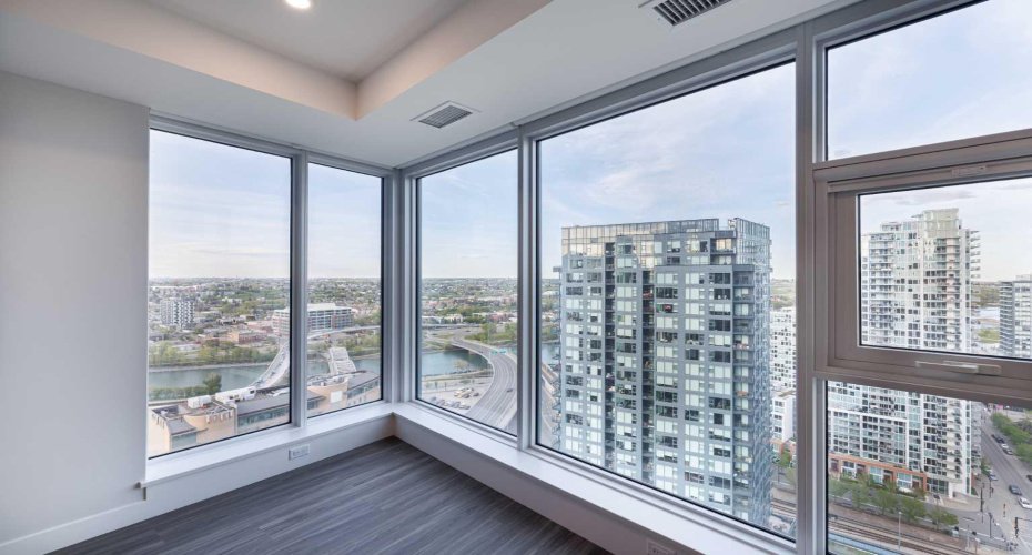 530 3 Street, Calgary, Alberta T2G2L8, ,Rental,3,A2297522