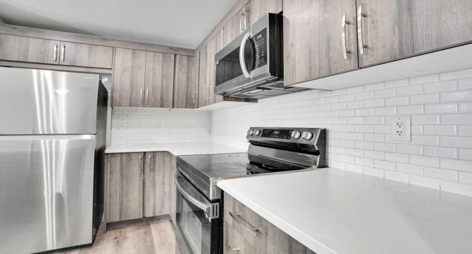 214 Cityside Grove, Calgary, Alberta T3N1E1, 3 Bedrooms Bedrooms, ,3 BathroomsBathrooms,Residential,For Sale,Cityside,A2297527