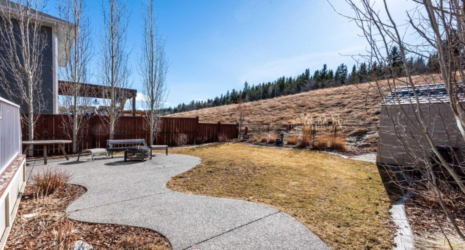 255 Riviera Way, Cochrane, Alberta T4C 0Z2, 4 Bedrooms Bedrooms, ,4 BathroomsBathrooms,Residential,For Sale,Riviera,A2297542