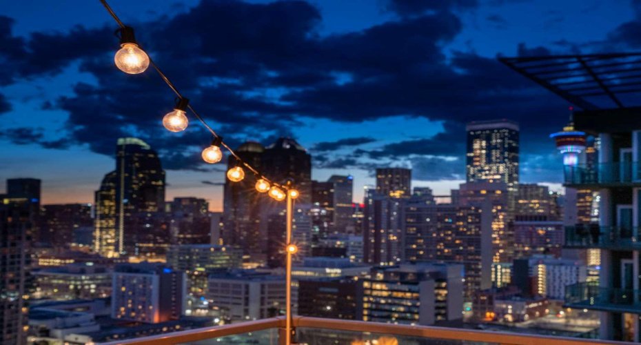 210 15 Avenue, Calgary, Alberta T2G 0B5, 2 Bedrooms Bedrooms, ,2 BathroomsBathrooms,Residential,For Sale,15,A2297572