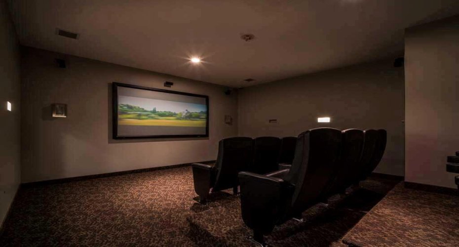 210 15 Avenue, Calgary, Alberta T2G 0B5, 2 Bedrooms Bedrooms, ,2 BathroomsBathrooms,Residential,For Sale,15,A2297572