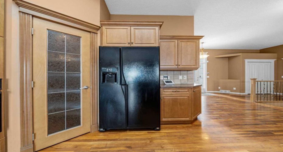 157 Valley Creek Place, Calgary, Alberta T3B 5V1, 3 Bedrooms Bedrooms, ,3 BathroomsBathrooms,Residential,For Sale,Valley Creek,A2296480