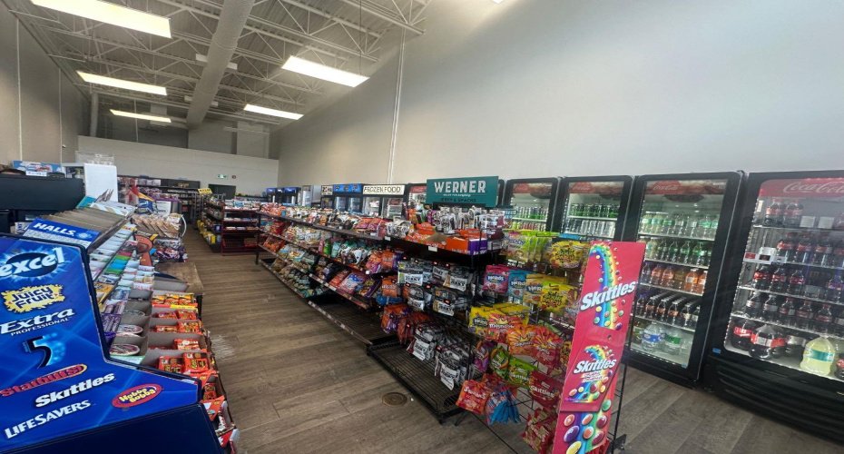 Calgary, Alberta, ,Commercial,For Lease,A2296859