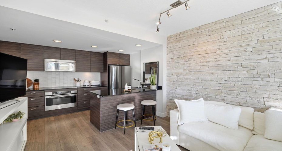 1500 7 Street, Calgary, Alberta T2R 1A7, 1 Bedroom Bedrooms, ,1 BathroomBathrooms,Residential,For Sale,7,A2296224