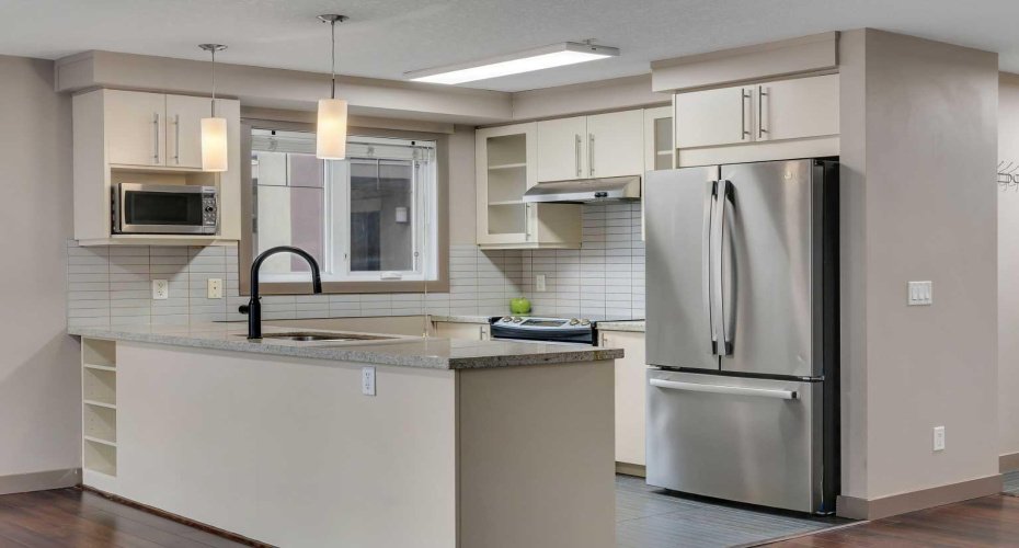 1805 26 Avenue, Calgary, Alberta T2T 1E2, 2 Bedrooms Bedrooms, ,1 BathroomBathrooms,Residential,For Sale,26,A2296682