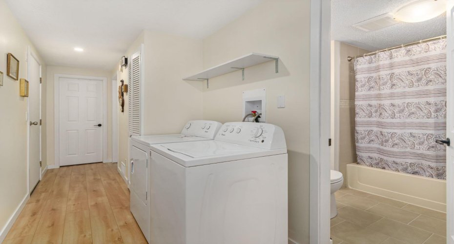 3223 83 Street, Calgary, Alberta T3B 5P4, 2 Bedrooms Bedrooms, ,1 BathroomBathrooms,Mobile,For Sale,83,A2297239