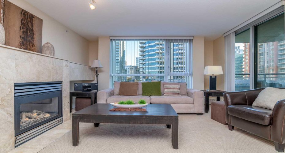 1108 6 Avenue, Calgary, Alberta T2P5K1, 2 Bedrooms Bedrooms, ,2 BathroomsBathrooms,Residential,For Sale,6,A2236474