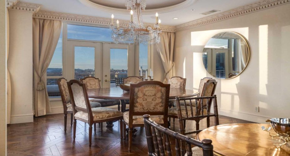 690 Princeton Way, Calgary, Alberta T2P 5J9, 2 Bedrooms Bedrooms, ,6 BathroomsBathrooms,Residential,For Sale,Princeton,A2262967