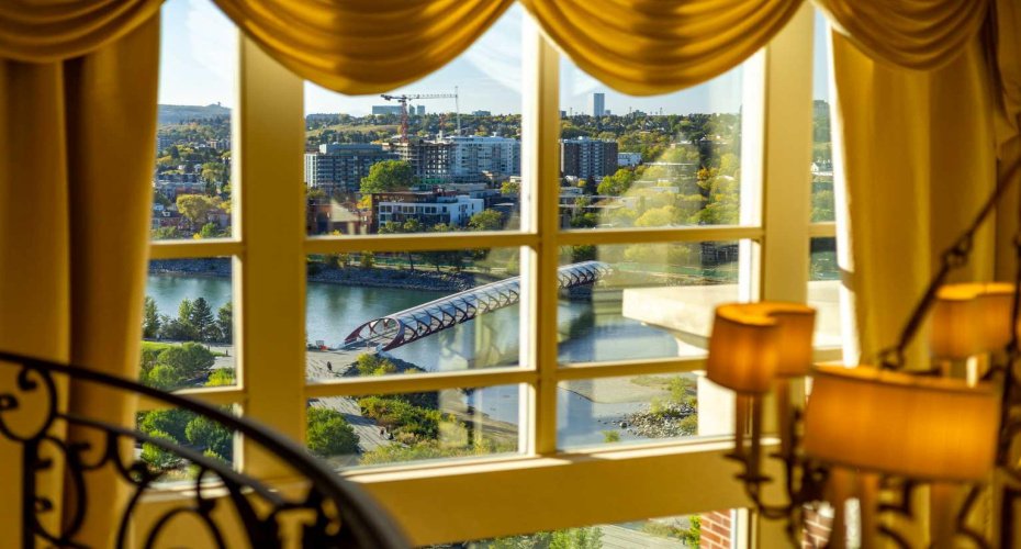 690 Princeton Way, Calgary, Alberta T2P 5J9, 2 Bedrooms Bedrooms, ,6 BathroomsBathrooms,Residential,For Sale,Princeton,A2262967