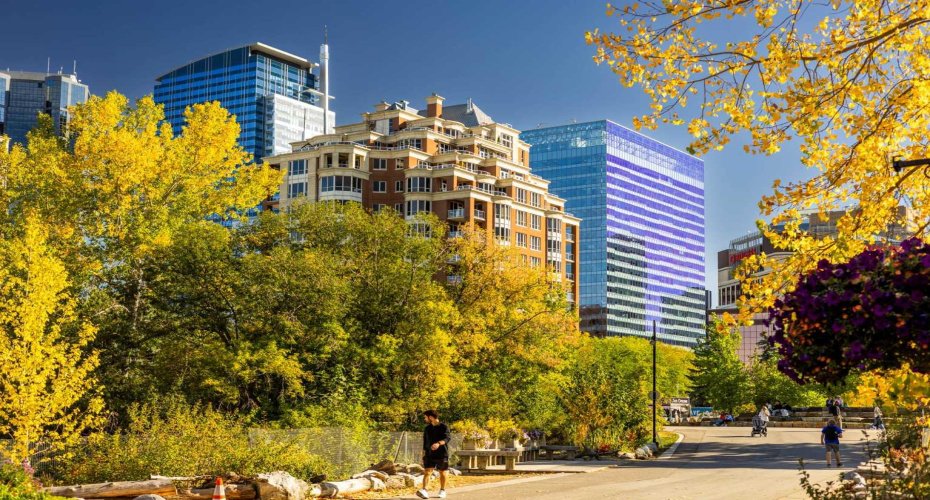 690 Princeton Way, Calgary, Alberta T2P 5J9, 2 Bedrooms Bedrooms, ,6 BathroomsBathrooms,Residential,For Sale,Princeton,A2262967