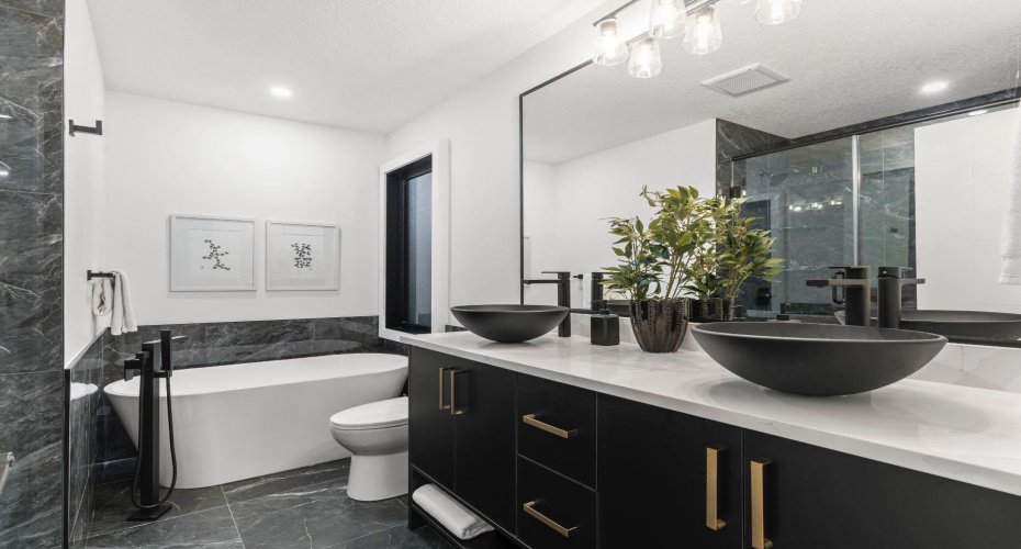 4940 45 Street, Calgary, Alberta T3E 3W4, 4 Bedrooms Bedrooms, ,3 BathroomsBathrooms,Residential,For Sale,45,A2264944