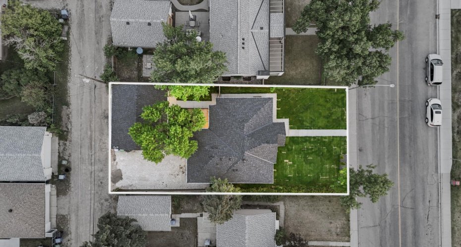 4940 45 Street, Calgary, Alberta T3E 3W4, 4 Bedrooms Bedrooms, ,3 BathroomsBathrooms,Residential,For Sale,45,A2264944