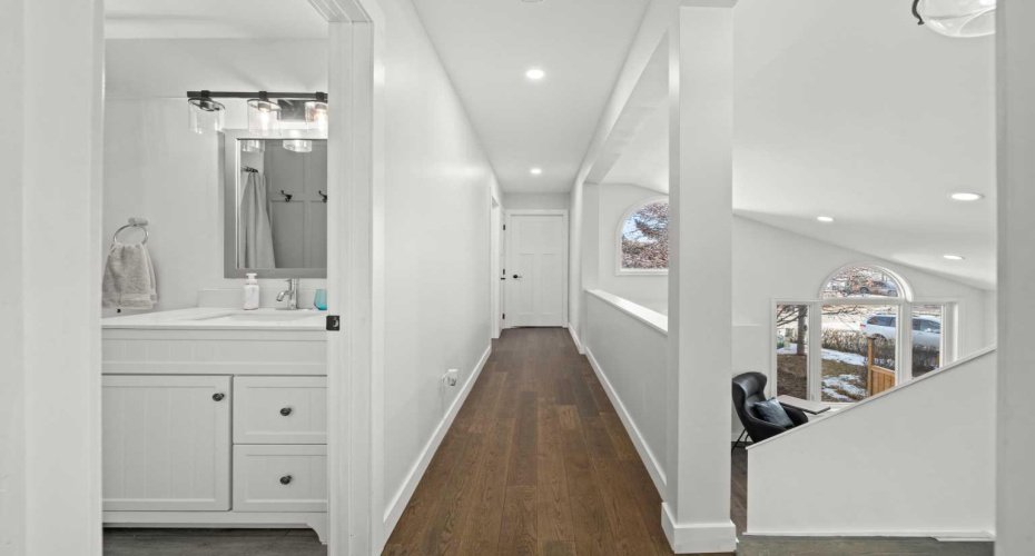 51 Hunters Crescent, Okotoks, Alberta T1S1M2, 3 Bedrooms Bedrooms, ,3 BathroomsBathrooms,Residential,For Sale,Hunters,A2282300