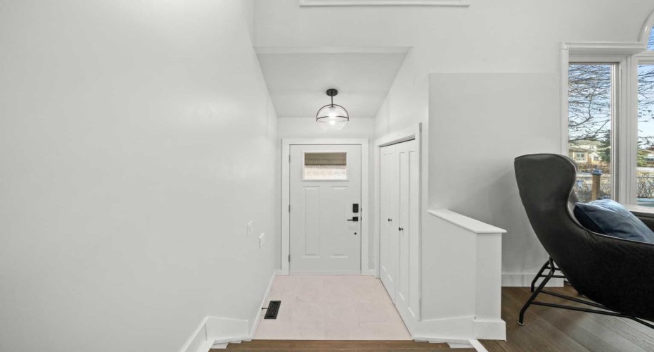 51 Hunters Crescent, Okotoks, Alberta T1S1M2, 3 Bedrooms Bedrooms, ,3 BathroomsBathrooms,Residential,For Sale,Hunters,A2282300