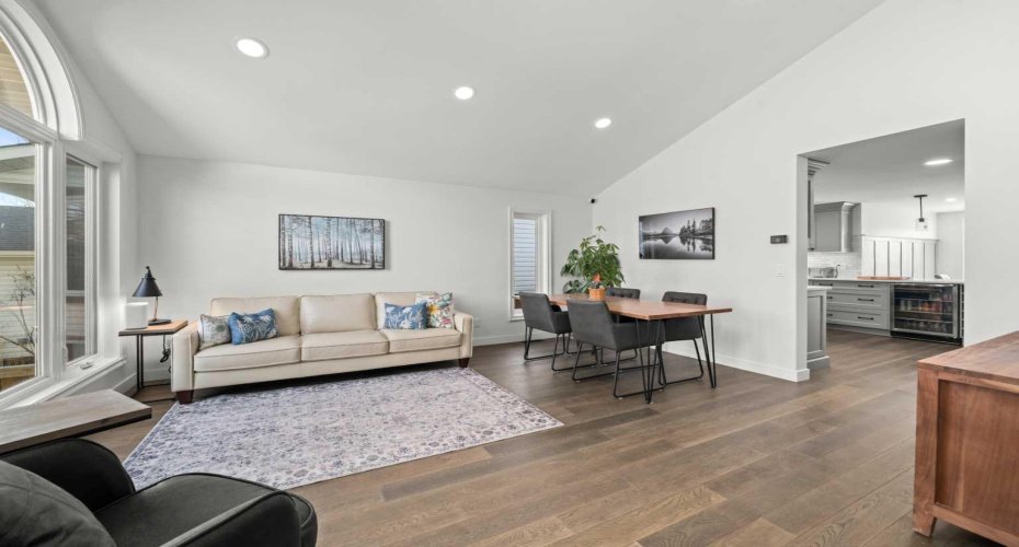 51 Hunters Crescent, Okotoks, Alberta T1S1M2, 3 Bedrooms Bedrooms, ,3 BathroomsBathrooms,Residential,For Sale,Hunters,A2282300