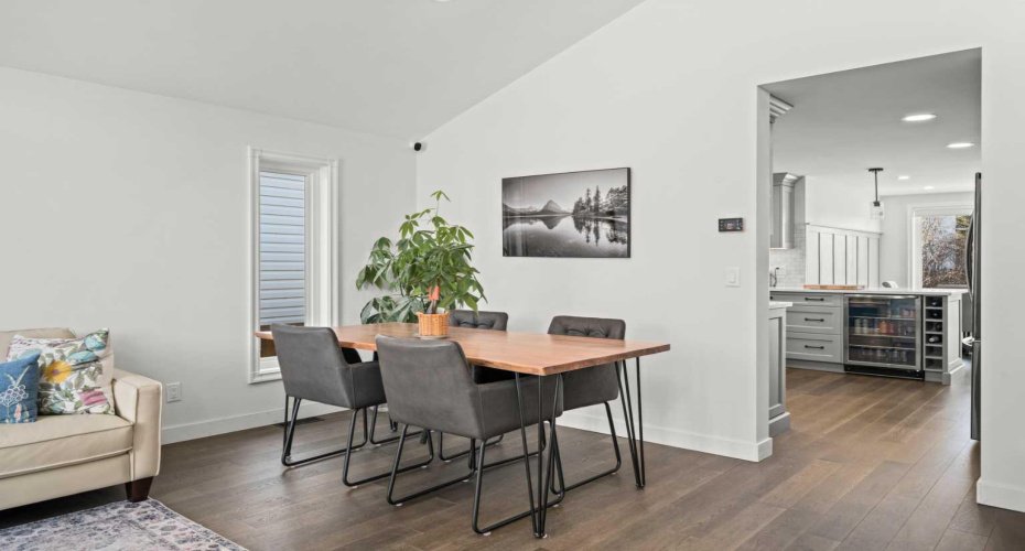 51 Hunters Crescent, Okotoks, Alberta T1S1M2, 3 Bedrooms Bedrooms, ,3 BathroomsBathrooms,Residential,For Sale,Hunters,A2282300