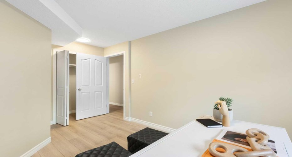 10 Prestwick Bay, Calgary, Alberta T2Z 0B4, 2 Bedrooms Bedrooms, ,1 BathroomBathrooms,Residential,For Sale,Prestwick,A2282420