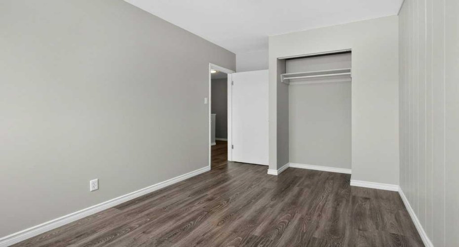 2211 19 Street, Calgary, Alberta T2E 4Y5, 3 Bedrooms Bedrooms, ,1 BathroomBathrooms,Residential,For Sale,19,A2297029