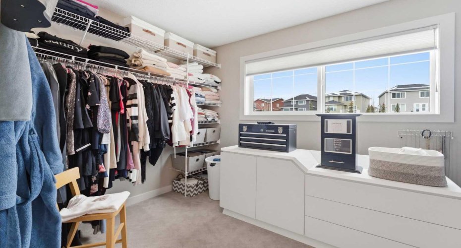 95 Sunset Way, Cochrane, Alberta T4C 0G2, 4 Bedrooms Bedrooms, ,4 BathroomsBathrooms,Residential,For Sale,Sunset,A2297049