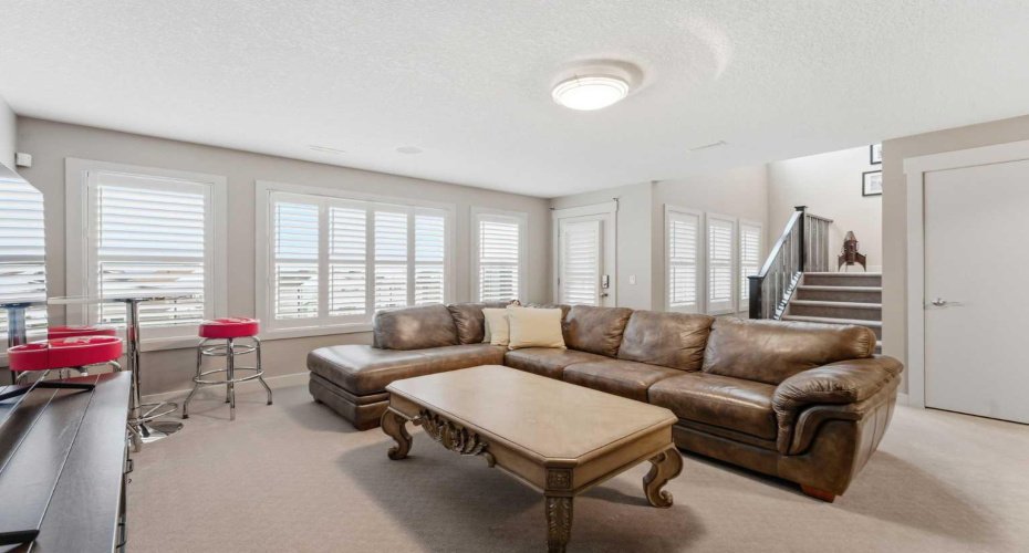 95 Sunset Way, Cochrane, Alberta T4C 0G2, 4 Bedrooms Bedrooms, ,4 BathroomsBathrooms,Residential,For Sale,Sunset,A2297049