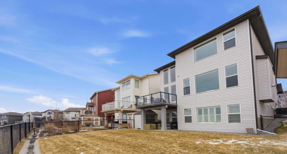 95 Sunset Way, Cochrane, Alberta T4C 0G2, 4 Bedrooms Bedrooms, ,4 BathroomsBathrooms,Residential,For Sale,Sunset,A2297049