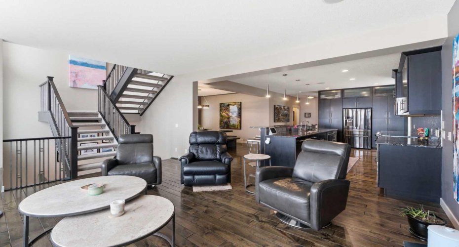 95 Sunset Way, Cochrane, Alberta T4C 0G2, 4 Bedrooms Bedrooms, ,4 BathroomsBathrooms,Residential,For Sale,Sunset,A2297049