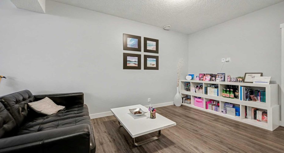 38 Sage Bluff Gate, Calgary, Alberta T3R 0Y9, 4 Bedrooms Bedrooms, ,4 BathroomsBathrooms,Residential,For Sale,Sage Bluff,A2297224