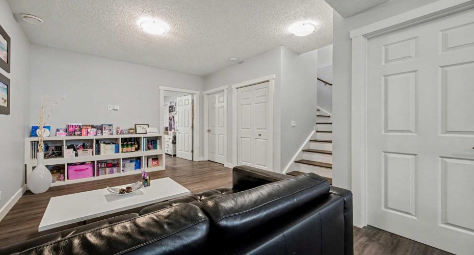 38 Sage Bluff Gate, Calgary, Alberta T3R 0Y9, 4 Bedrooms Bedrooms, ,4 BathroomsBathrooms,Residential,For Sale,Sage Bluff,A2297224